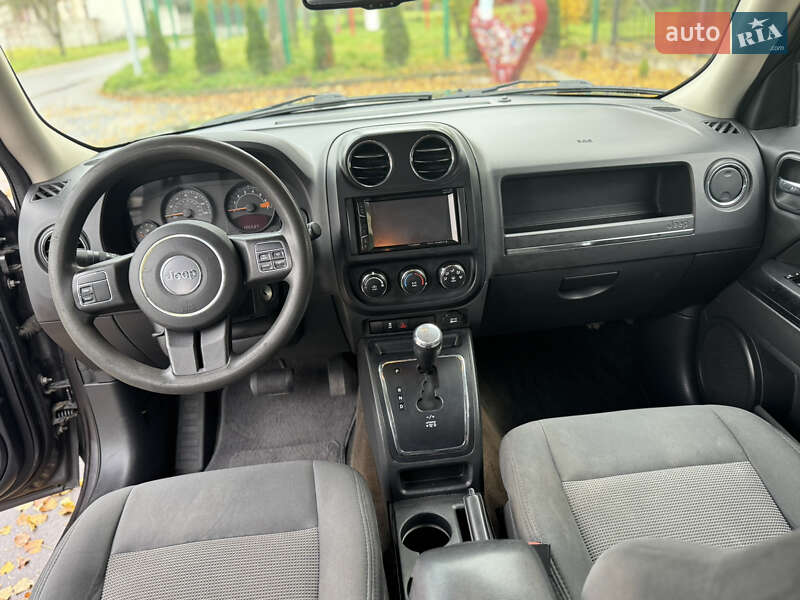 Внедорожник / Кроссовер Jeep Patriot 2015 в Львове