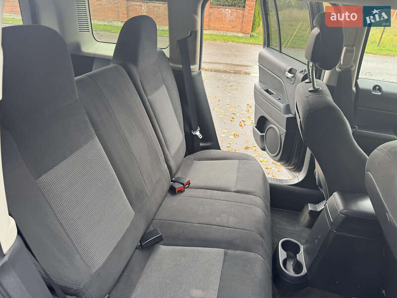 Внедорожник / Кроссовер Jeep Patriot 2015 в Львове