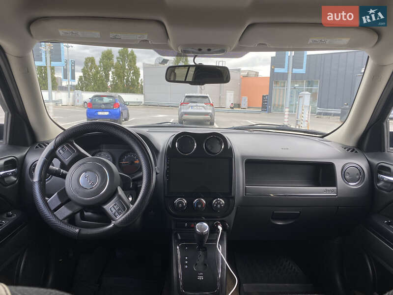 Позашляховик / Кросовер Jeep Patriot 2015 в Києві