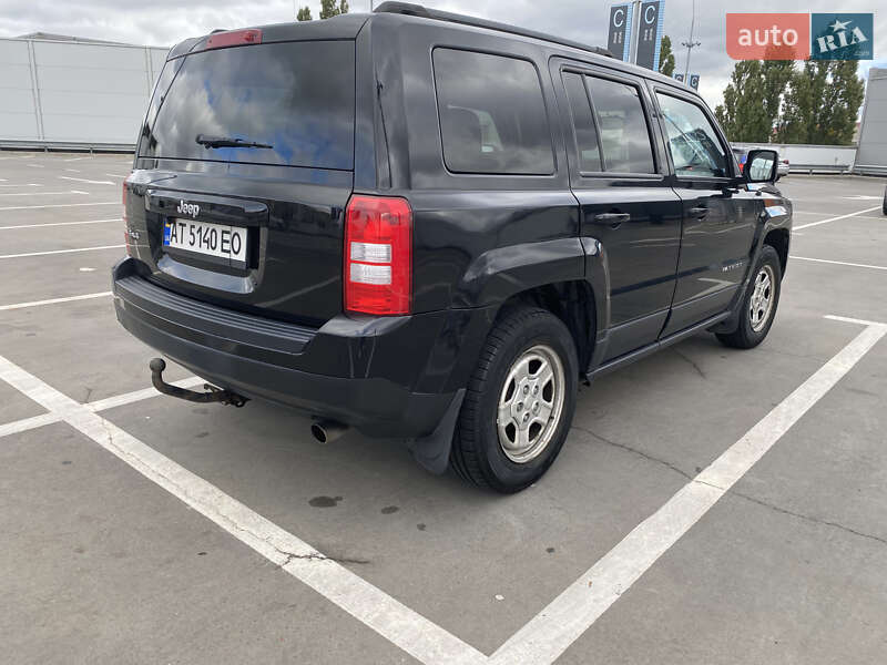 Позашляховик / Кросовер Jeep Patriot 2015 в Києві
