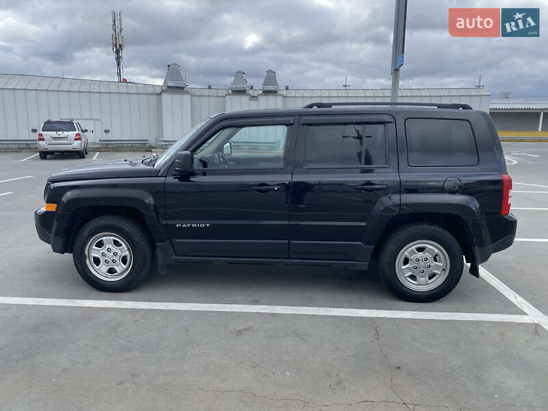 Позашляховик / Кросовер Jeep Patriot 2015 в Києві
