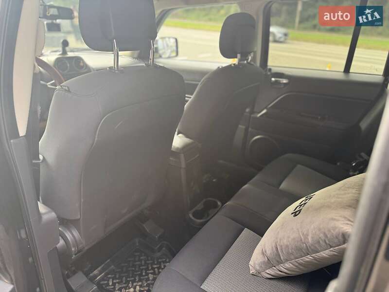 Позашляховик / Кросовер Jeep Patriot 2010 в Чернівцях фото 14 Позашляховик / Кросовер Jeep Patriot 2010 в Чернівцях