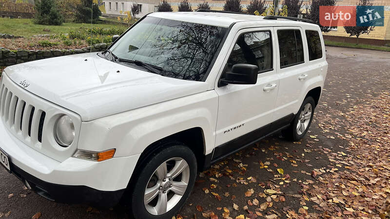 Позашляховик / Кросовер Jeep Patriot 2013 в Коростишеві