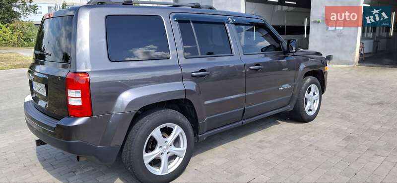 Внедорожник / Кроссовер Jeep Patriot 2015 в Новой Водолаге фото 5 Внедорожник / Кроссовер Jeep Patriot 2015 в Новой Водолаге