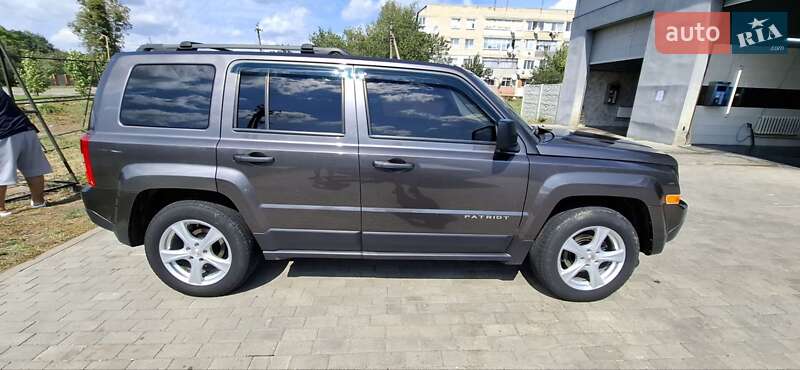 Внедорожник / Кроссовер Jeep Patriot 2015 в Новой Водолаге фото 9 Внедорожник / Кроссовер Jeep Patriot 2015 в Новой Водолаге