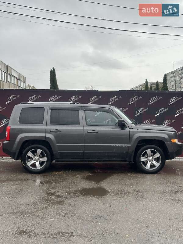 Внедорожник / Кроссовер Jeep Patriot 2016 в Сумах