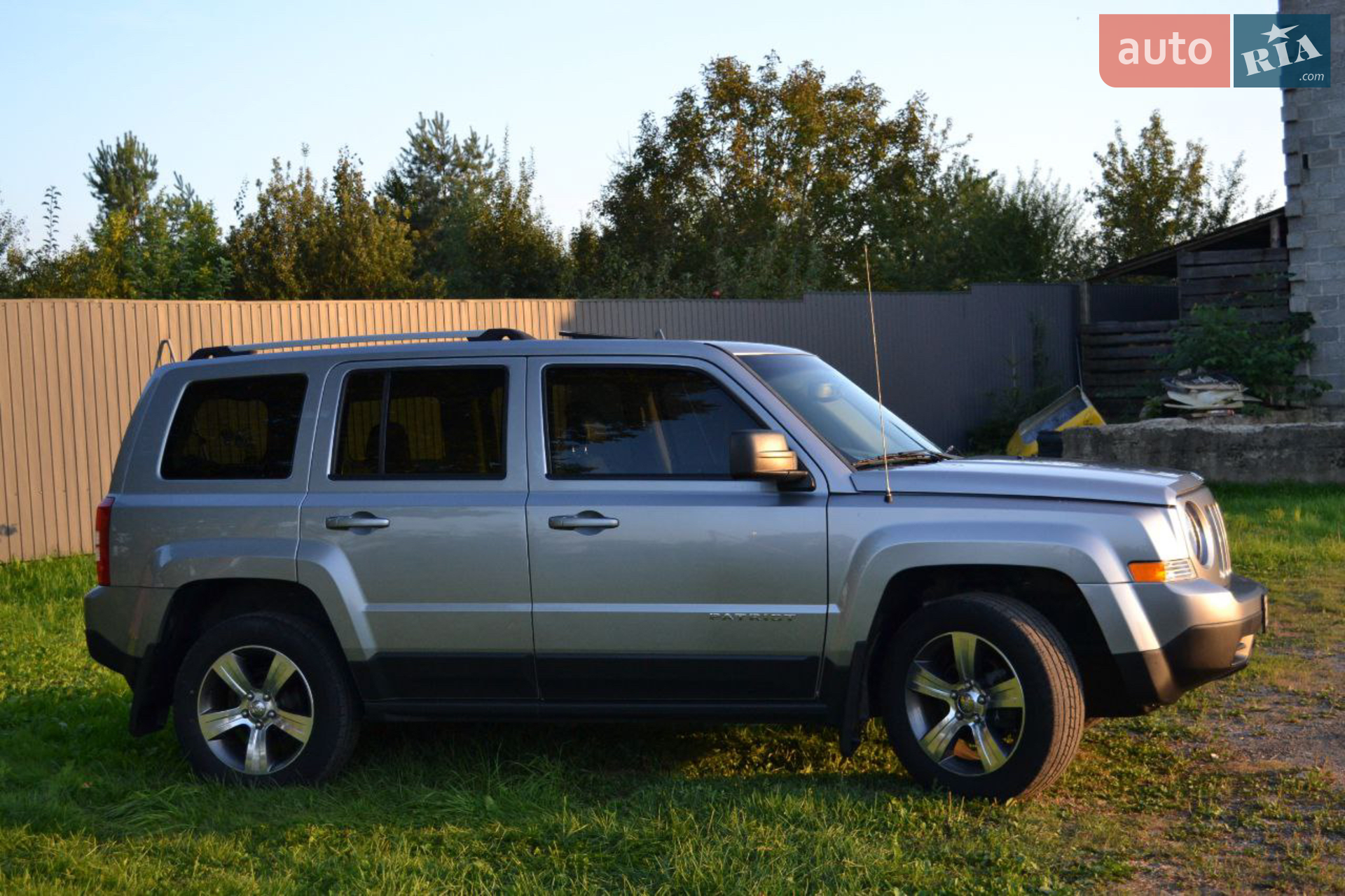 2016 Jeep Liberty (Patriot) - мініатюра 8