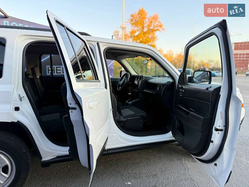 Позашляховик / Кросовер Jeep Patriot 2014 в Запоріжжі