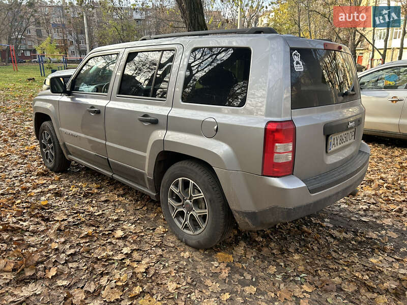 Внедорожник / Кроссовер Jeep Patriot 2015 в Харькове