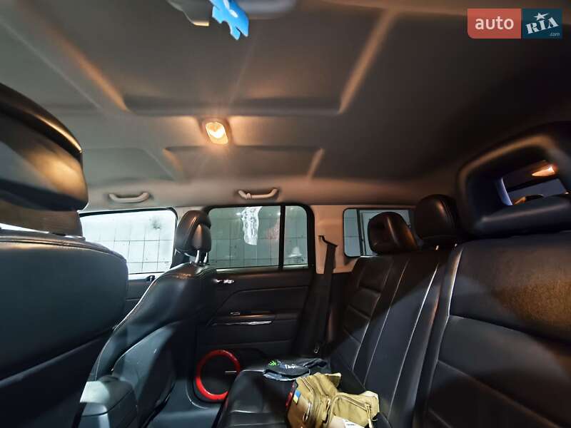 Внедорожник / Кроссовер Jeep Patriot 2010 в Изюме