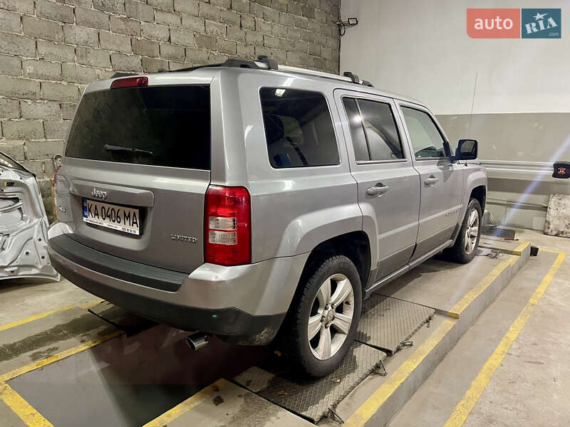 Внедорожник / Кроссовер Jeep Patriot 2014 в Киеве