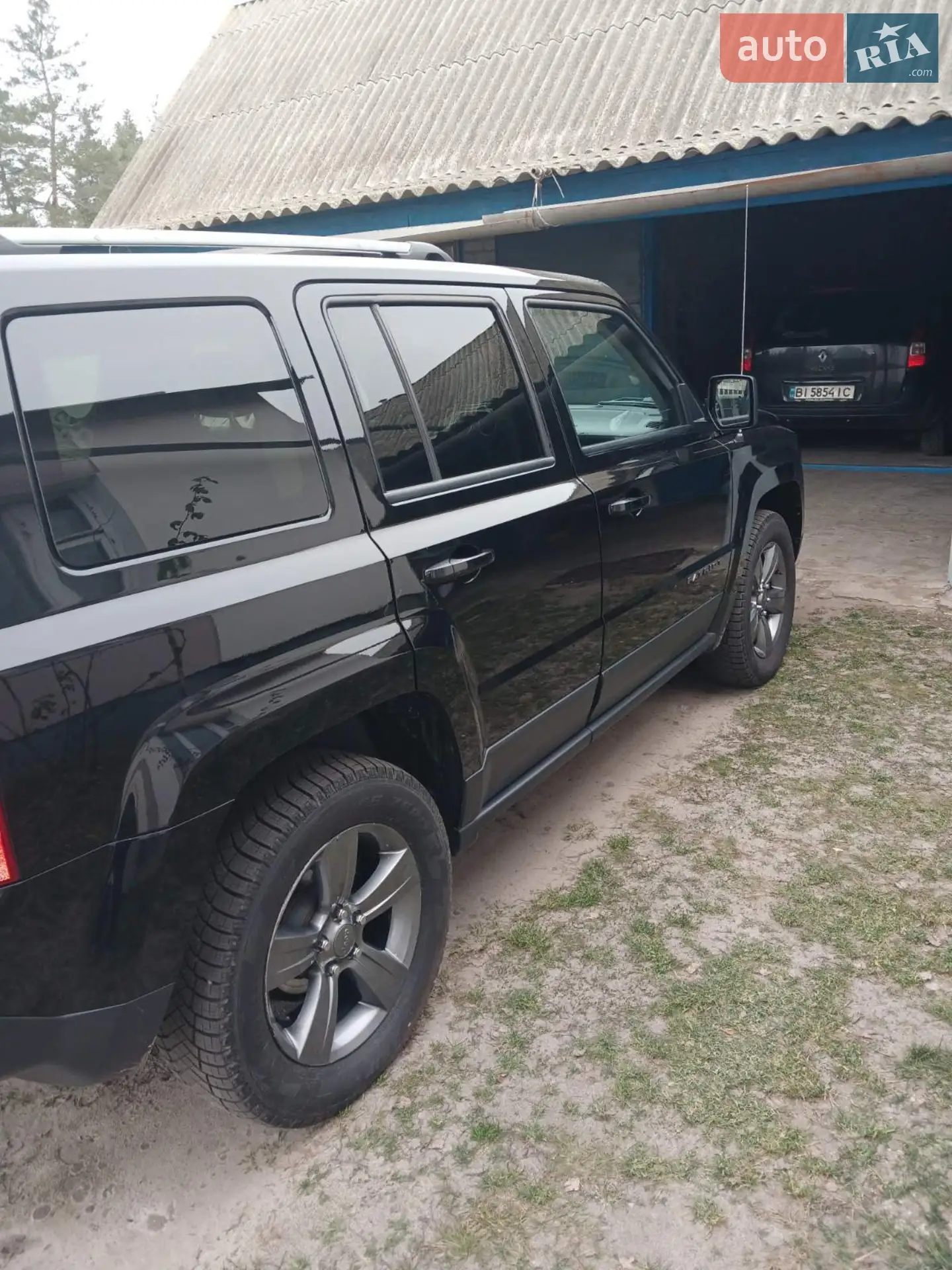 2016 Jeep Liberty (Patriot) - мініатюра 9