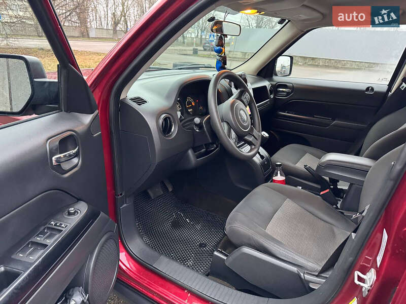 Внедорожник / Кроссовер Jeep Patriot 2015 в Киеве