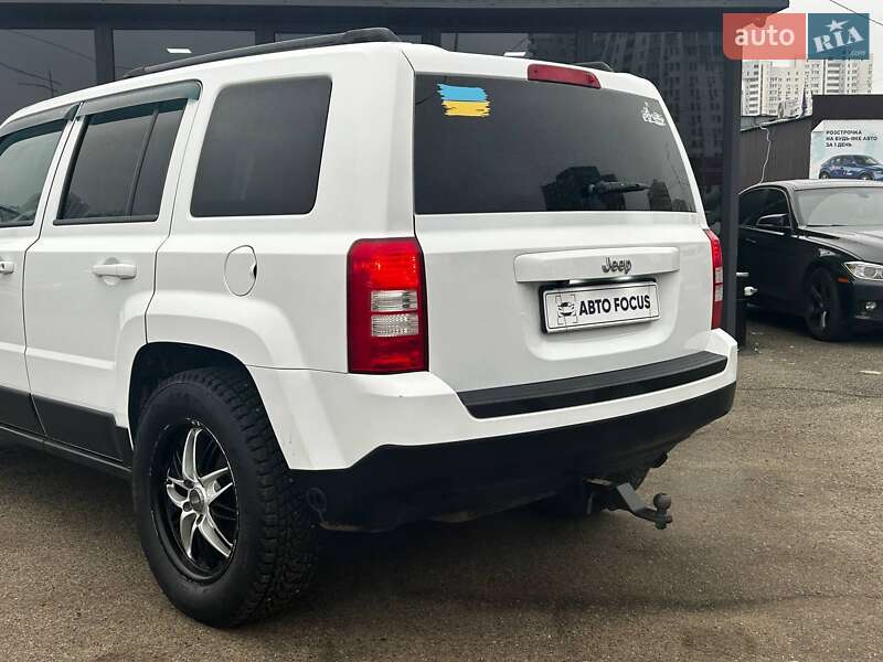 Позашляховик / Кросовер Jeep Patriot 2012 в Києві