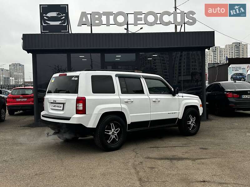 Позашляховик / Кросовер Jeep Patriot 2012 в Києві
