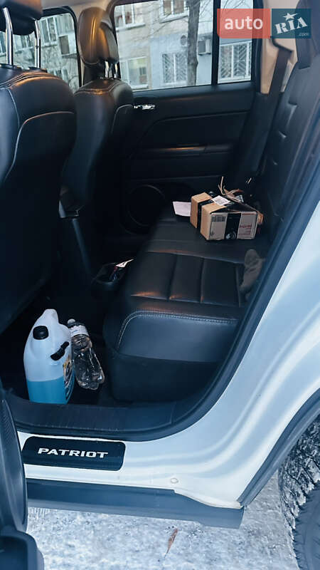 Внедорожник / Кроссовер Jeep Patriot 2015 в Киеве