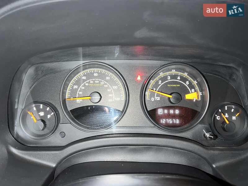 Позашляховик / Кросовер Jeep Patriot 2015 в Краматорську