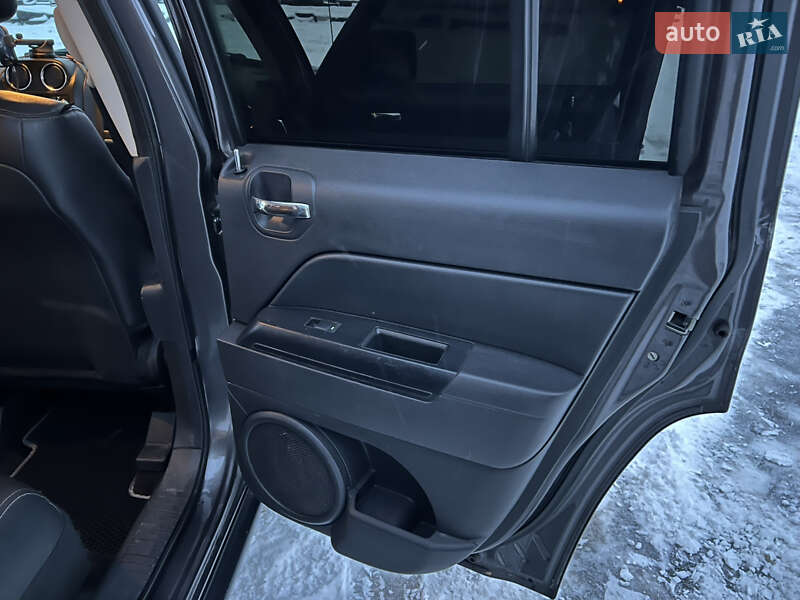 Позашляховик / Кросовер Jeep Patriot 2015 в Краматорську