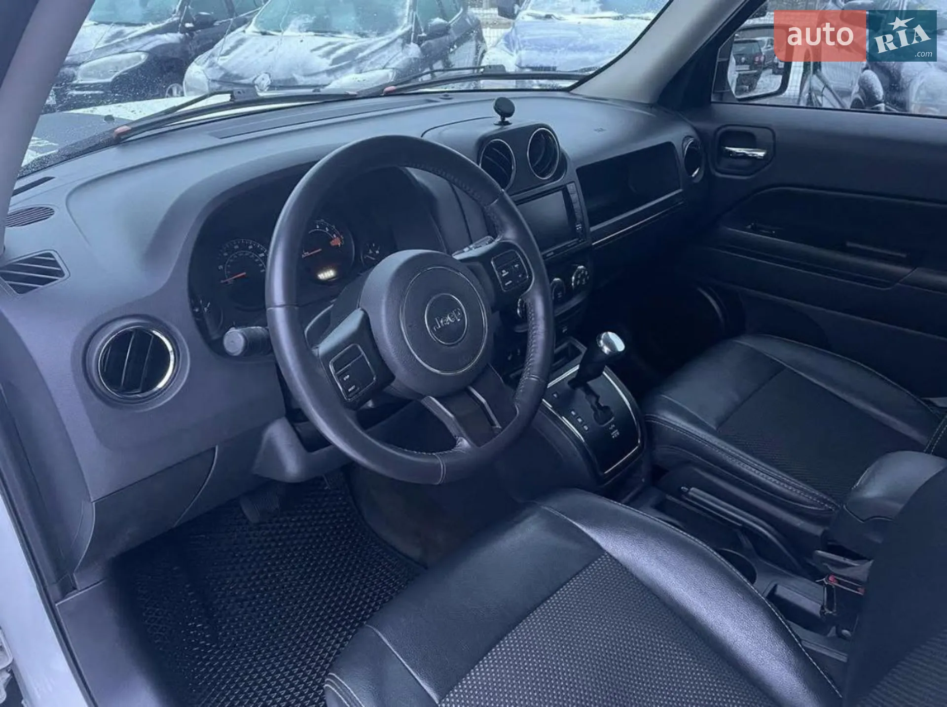 2016 Jeep Liberty (Patriot) - фото 1