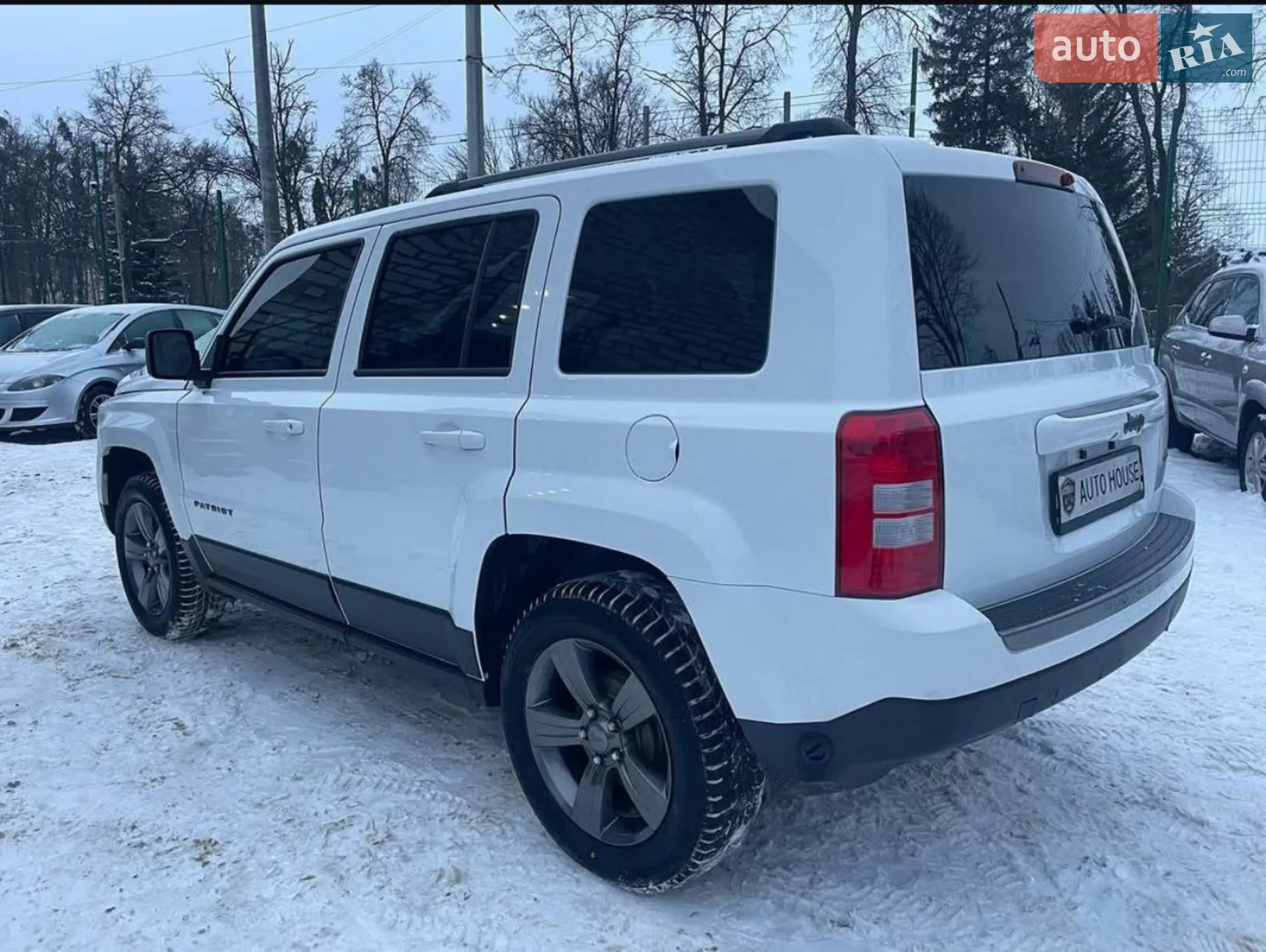 2016 Jeep Liberty (Patriot) - мініатюра 2