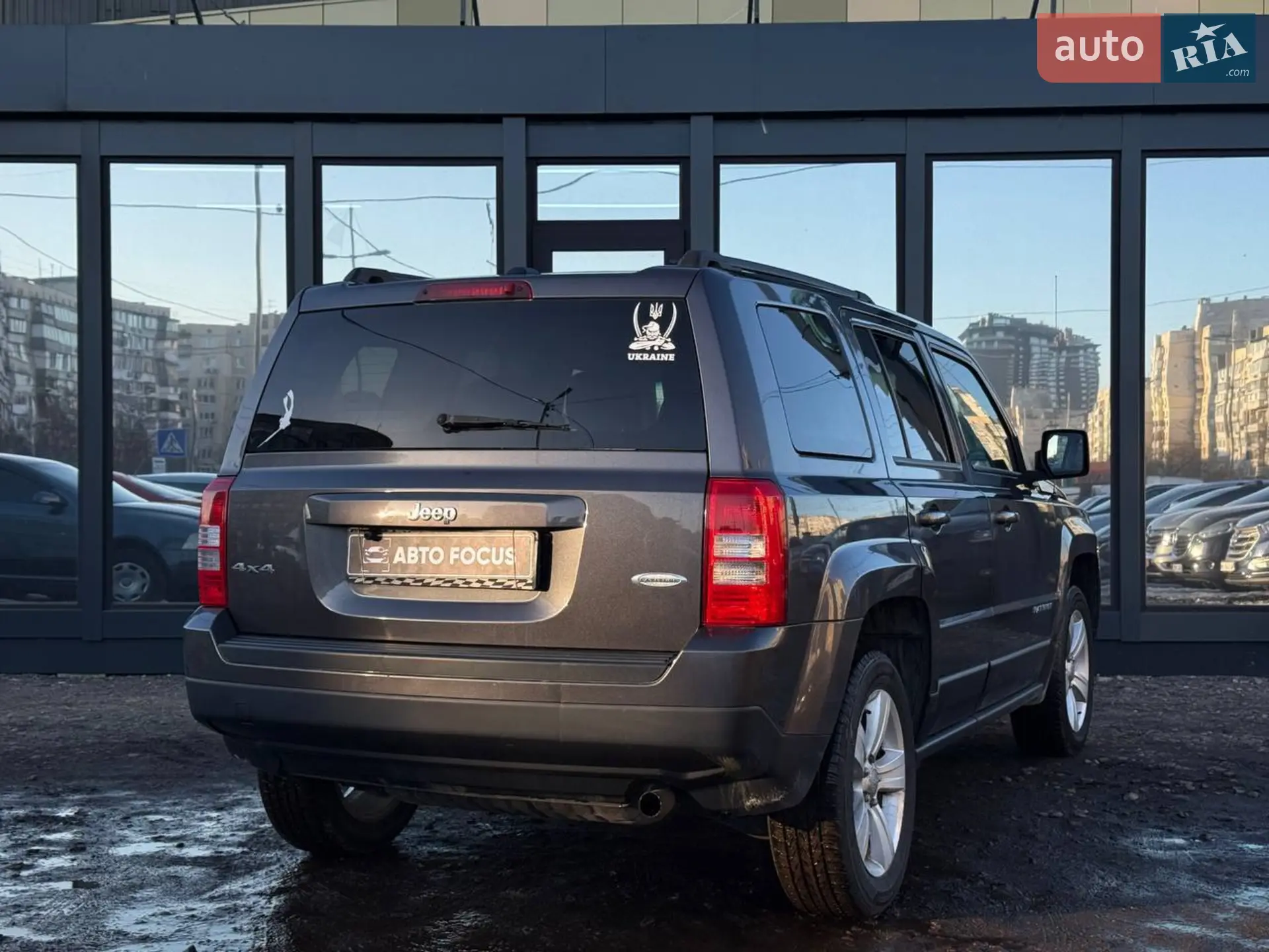2015 Jeep Liberty (Patriot) - мініатюра 8