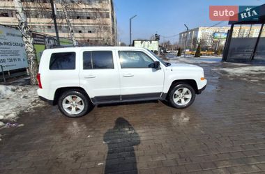 Внедорожник / Кроссовер Jeep Patriot 2015 в Харькове