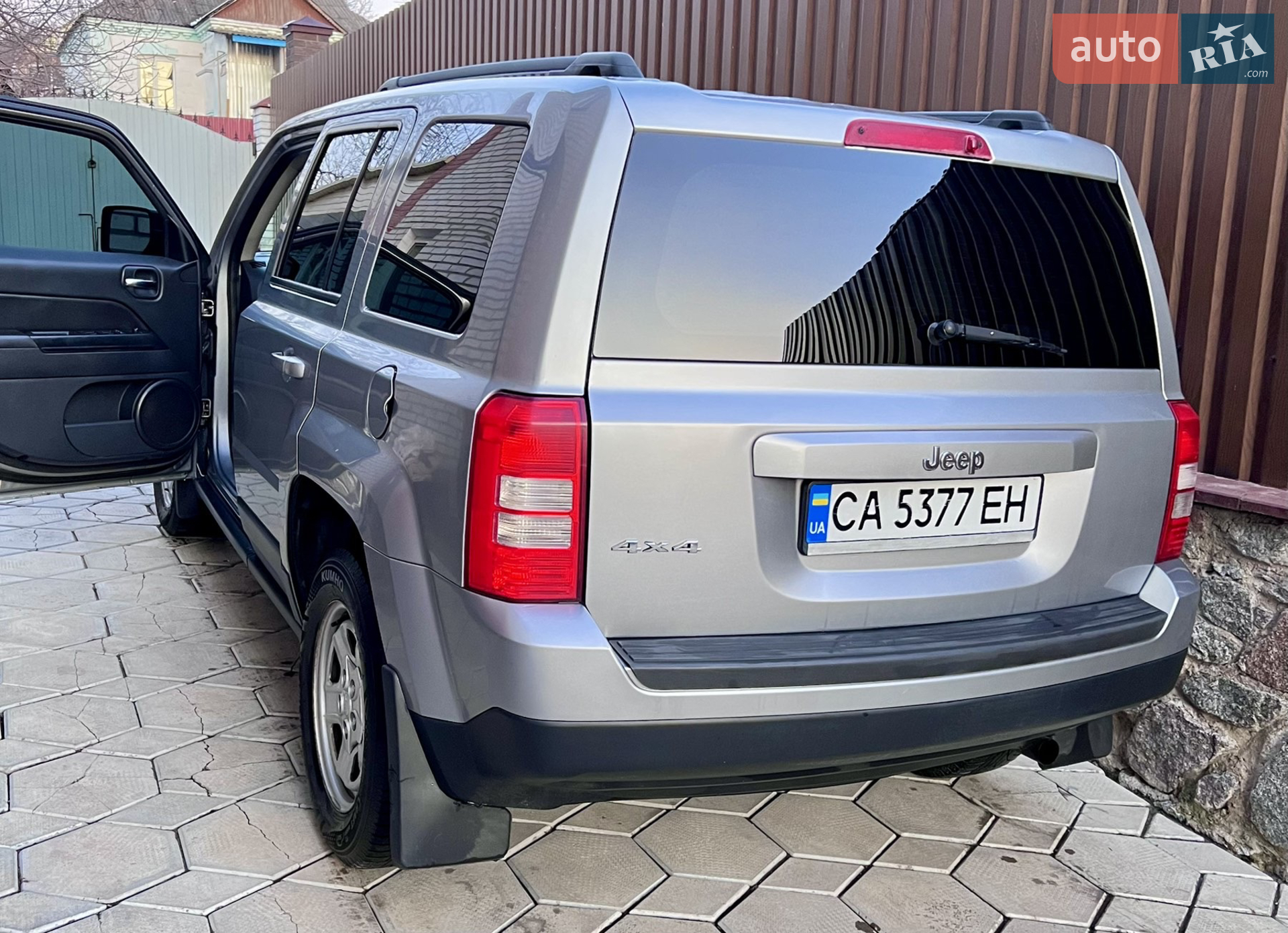 2015 Jeep Liberty (Patriot) - мініатюра 4