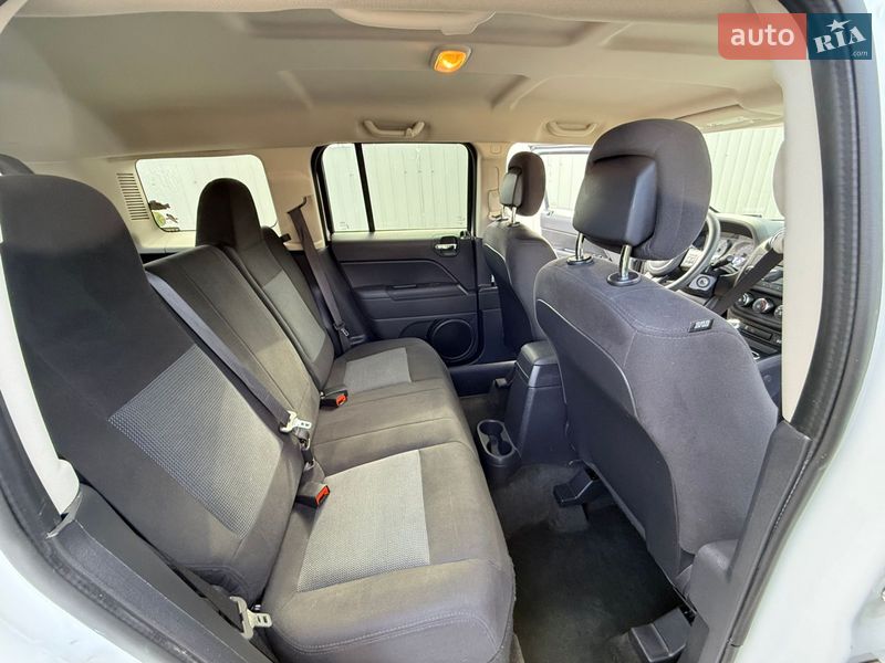 Внедорожник / Кроссовер Jeep Patriot 2016 в Надворной