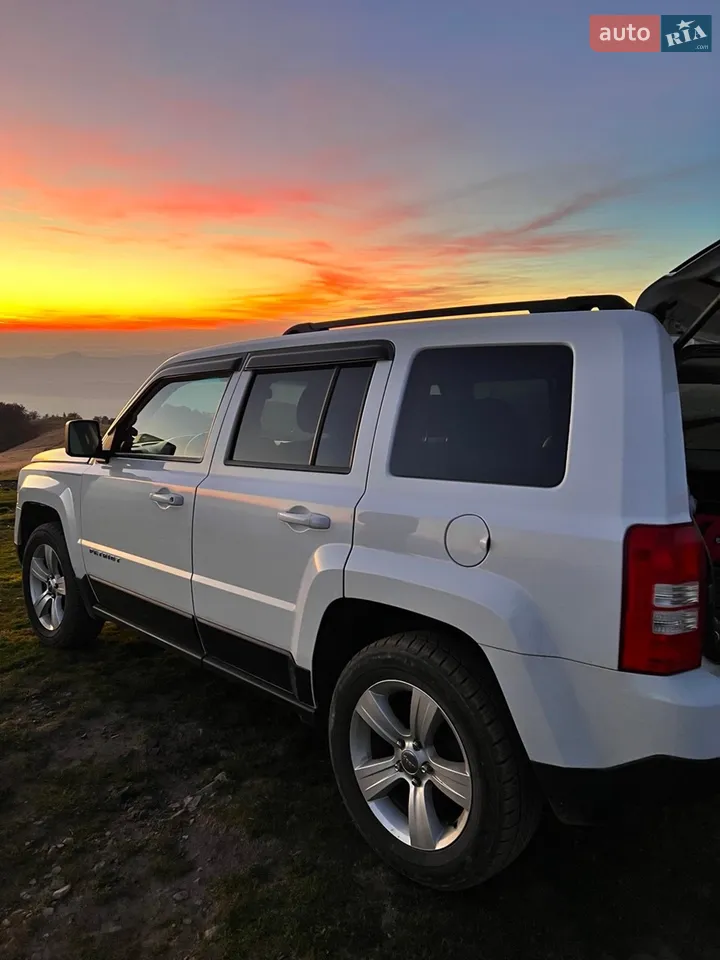 2015 Jeep Liberty (Patriot) - мініатюра 14