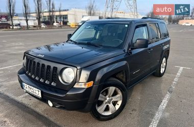Внедорожник / Кроссовер Jeep Patriot 2014 в Киеве