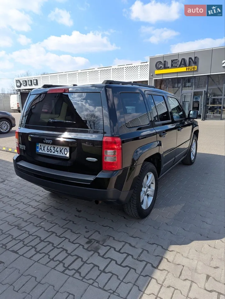 2013 Jeep Liberty (Patriot) - мініатюра 28