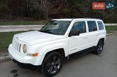 Позашляховик / Кросовер Jeep Patriot 2014 в Києві