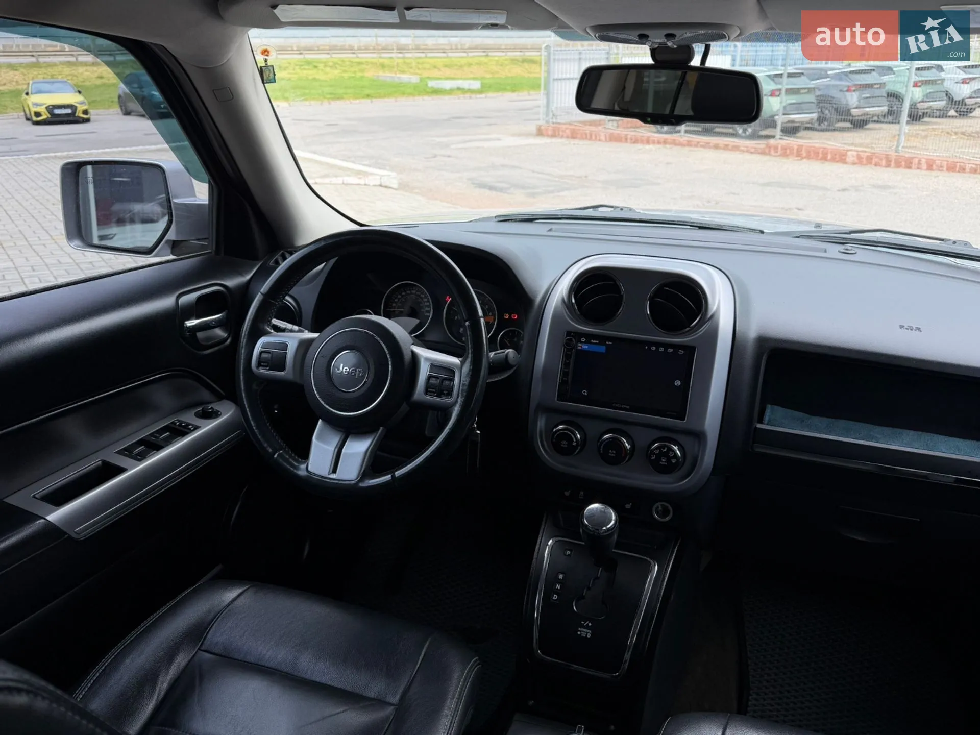 2016 Jeep Liberty (Patriot) - мініатюра 16