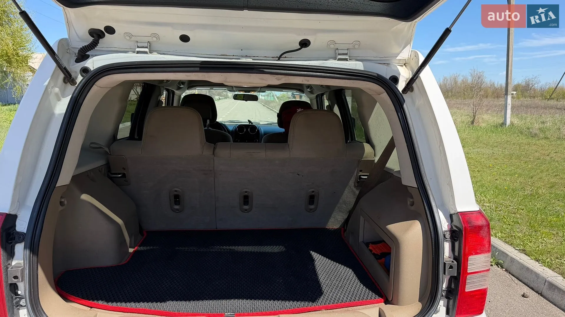 2012 Jeep Liberty (Patriot) - мініатюра 6
