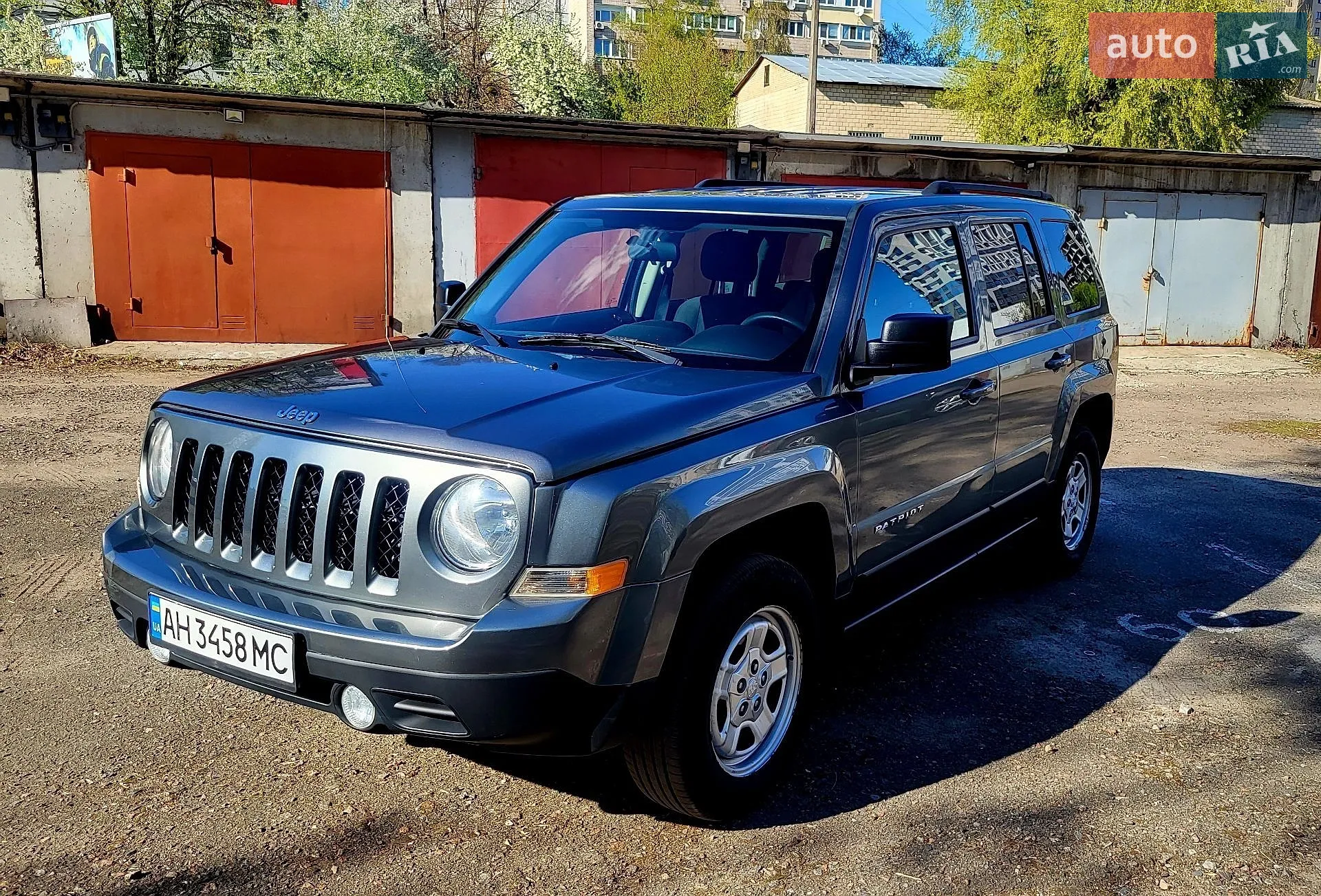 2013 Jeep Liberty (Patriot) - мініатюра 2