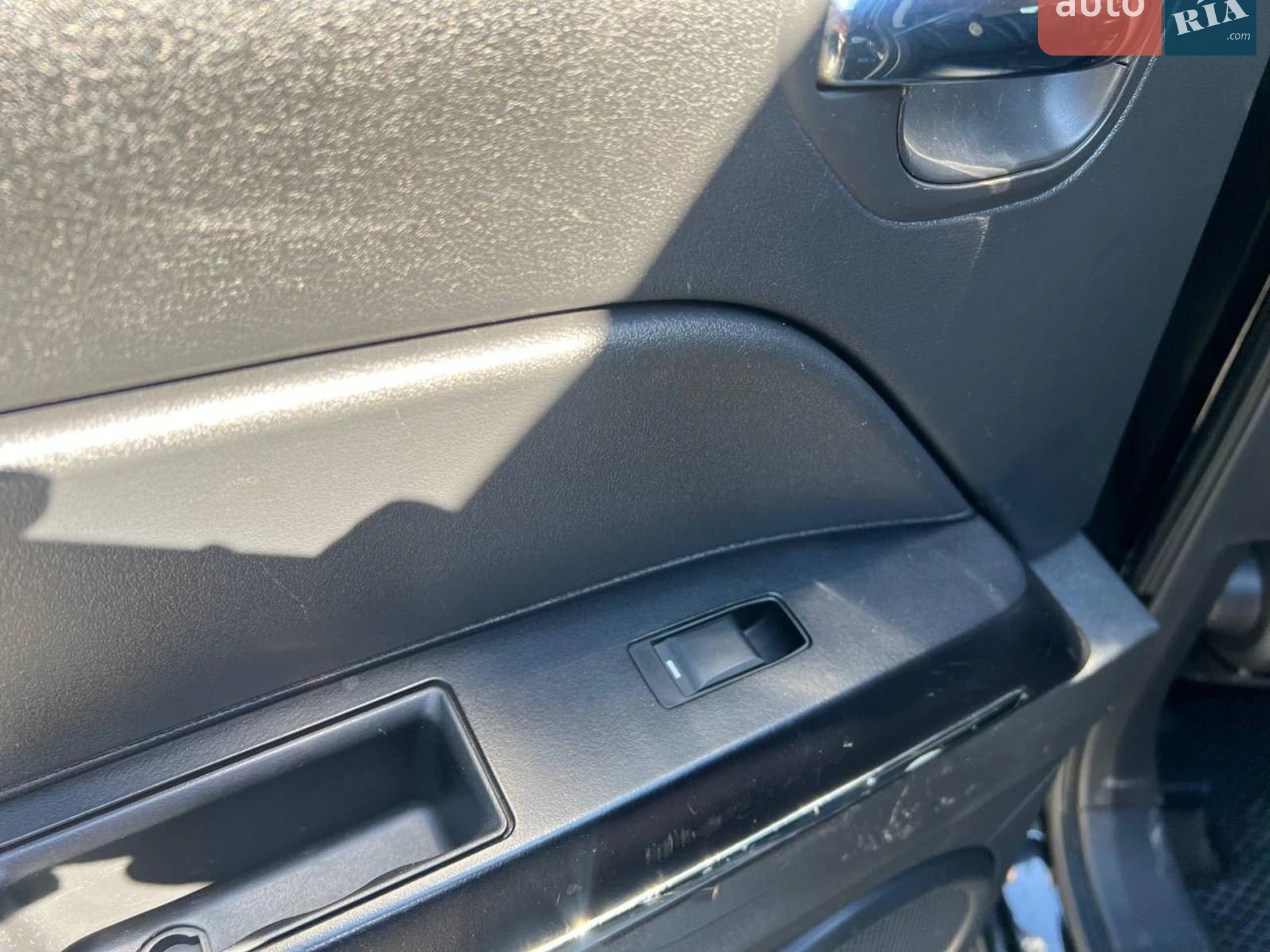2013 Jeep Liberty (Patriot) - мініатюра 35
