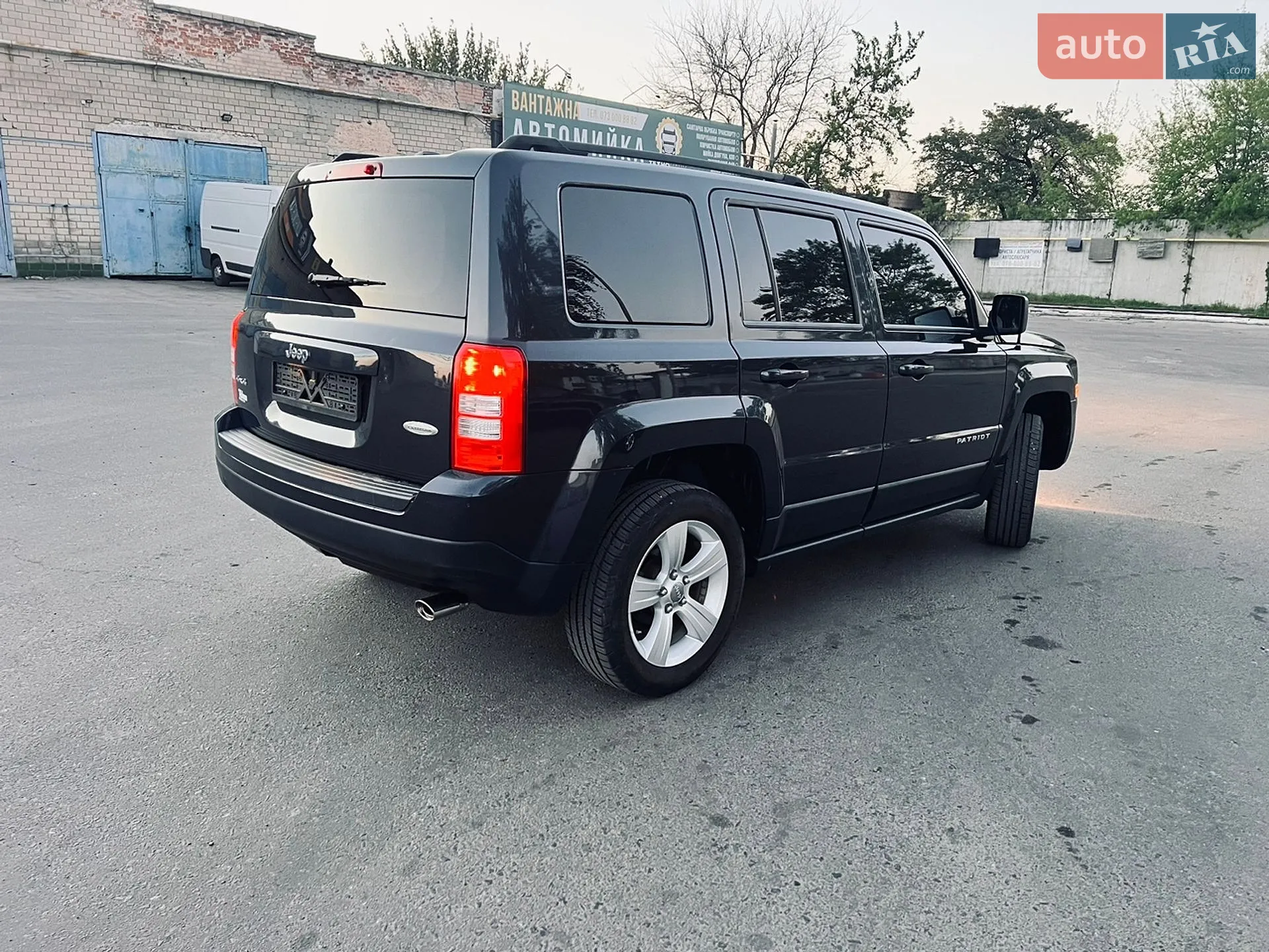 2015 Jeep Liberty (Patriot) - мініатюра 4