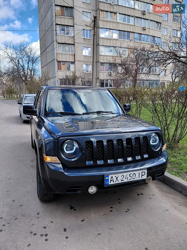 2014 Jeep Liberty (Patriot) - мініатюра 32