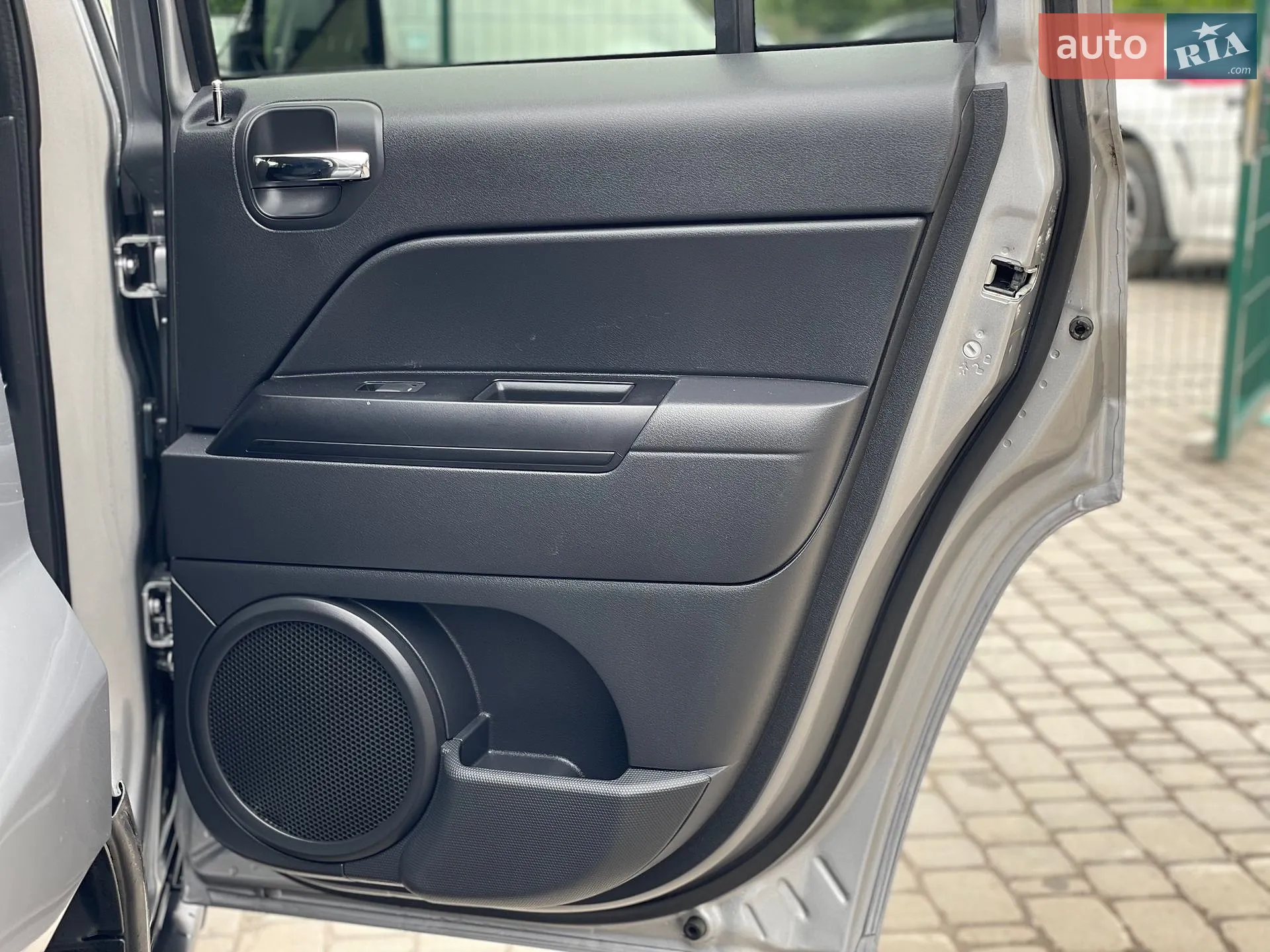 2016 Jeep Liberty (Patriot) - мініатюра 30