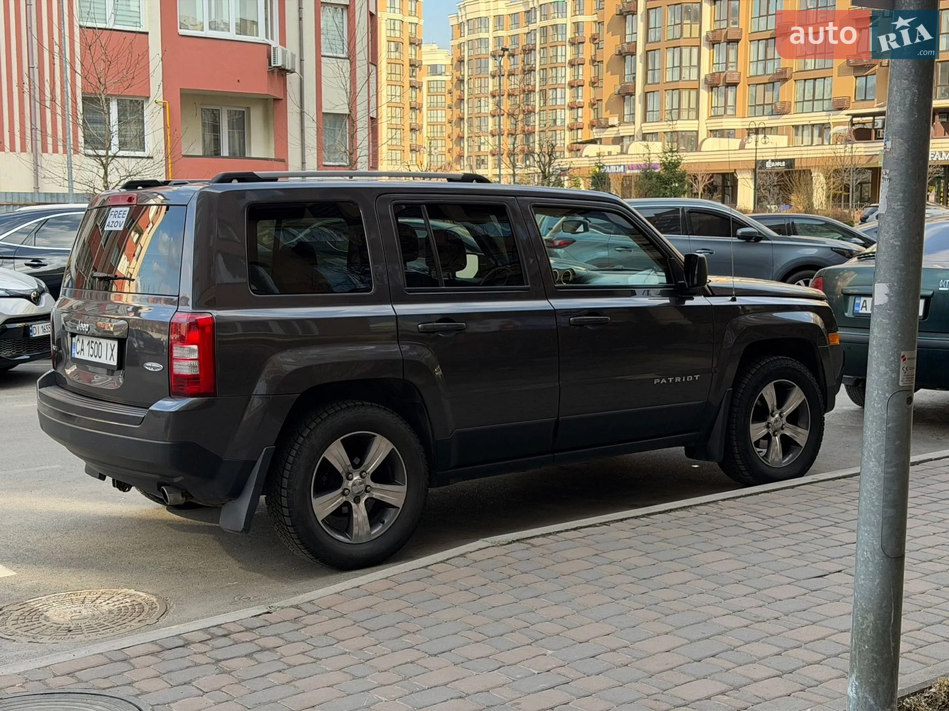 2015 Jeep Liberty (Patriot) - мініатюра 9