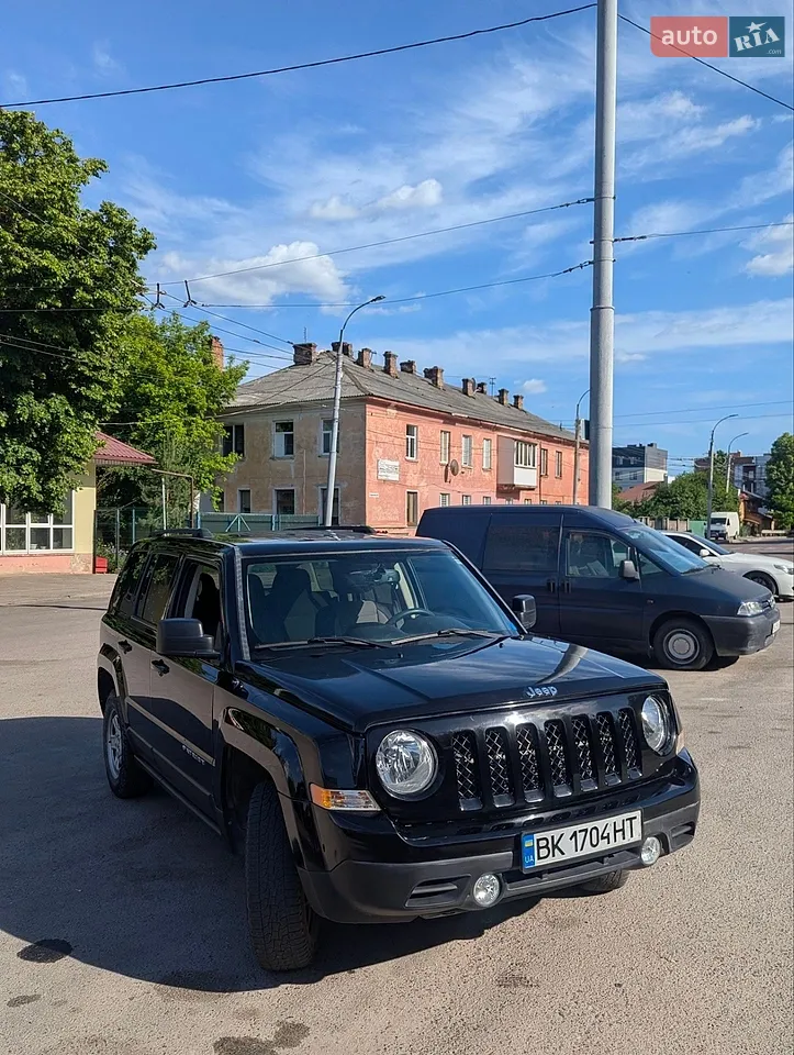 2015 Jeep Liberty (Patriot) - мініатюра 10