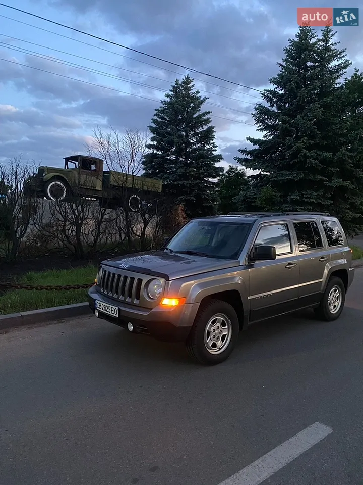 2014 Jeep Liberty (Patriot) - мініатюра 10
