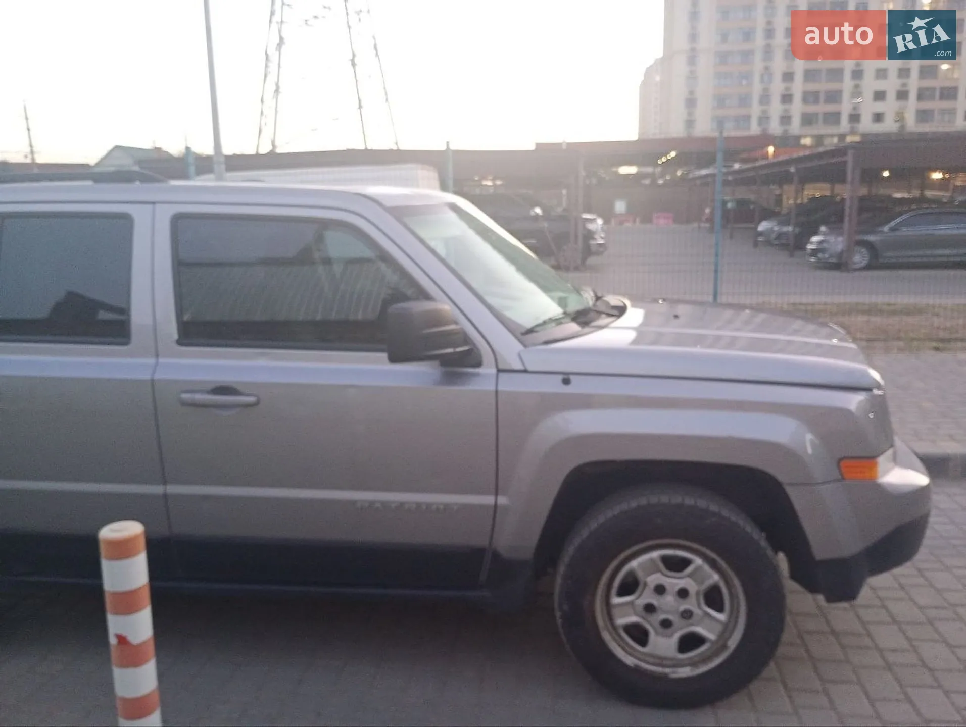 2015 Jeep Liberty (Patriot) - мініатюра 8