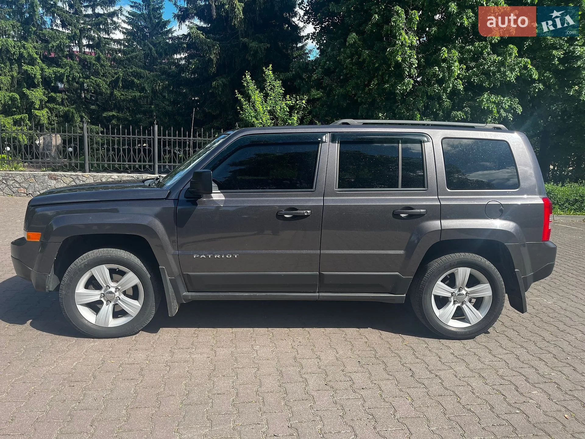 2016 Jeep Liberty (Patriot) - мініатюра 5