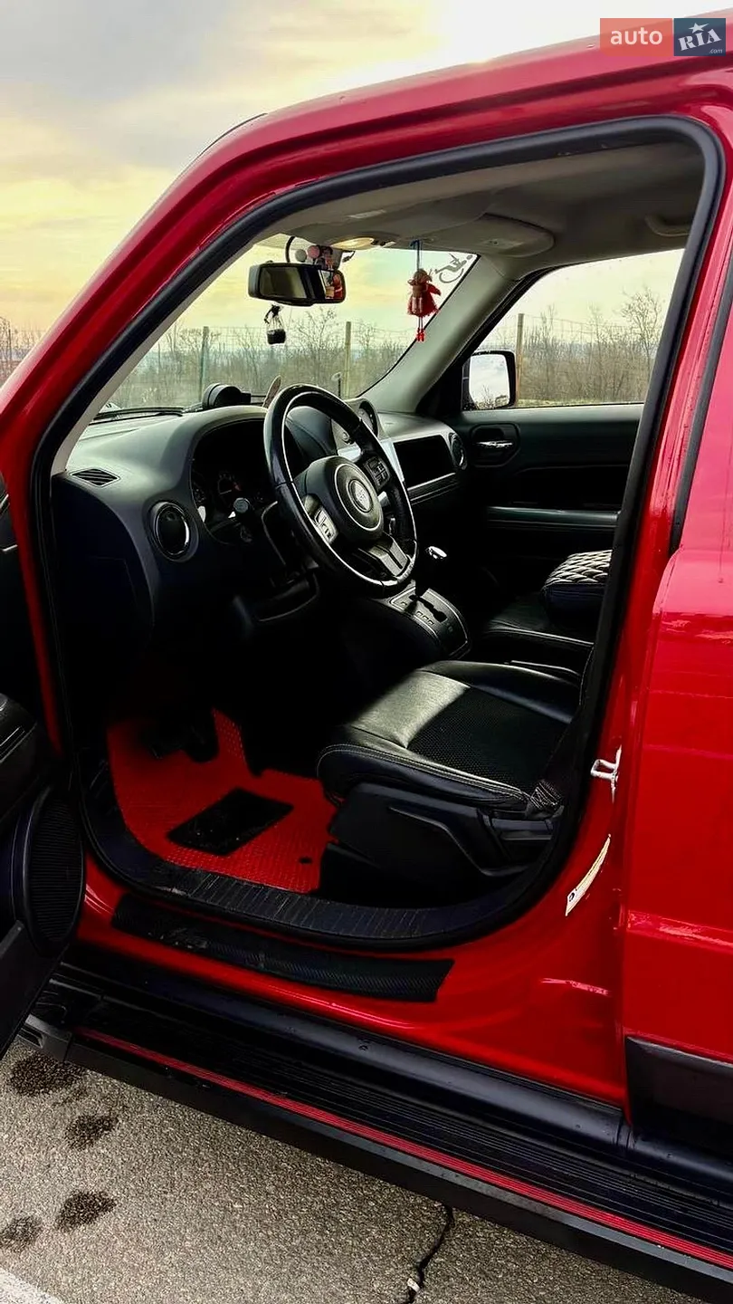 2016 Jeep Liberty (Patriot) - мініатюра 6