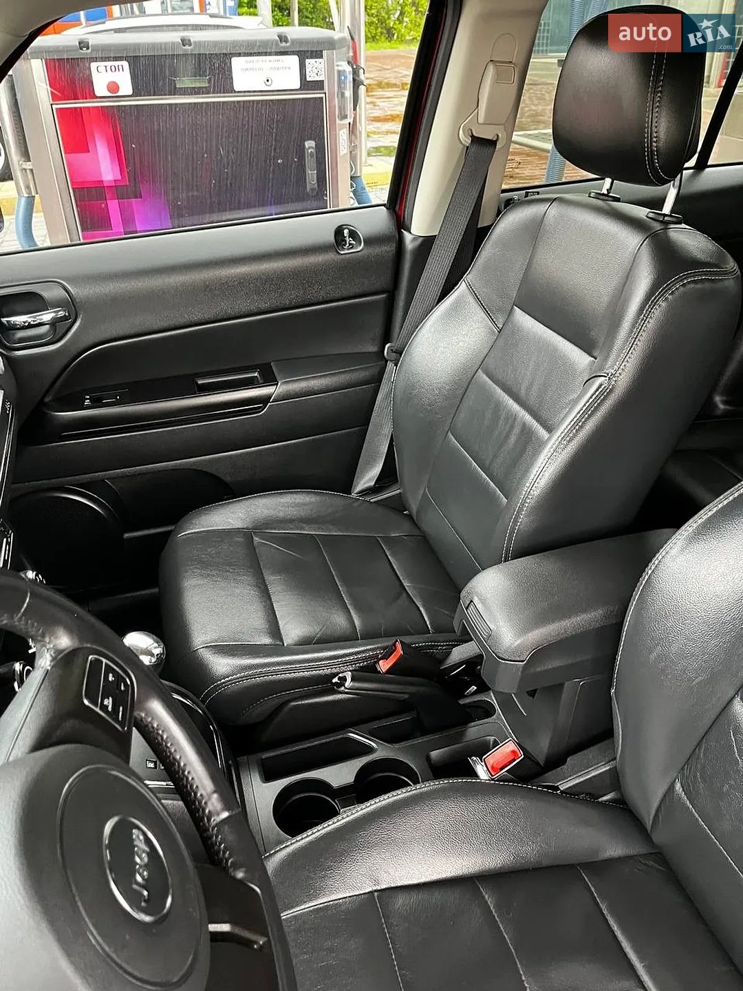 2014 Jeep Liberty (Patriot) - мініатюра 14