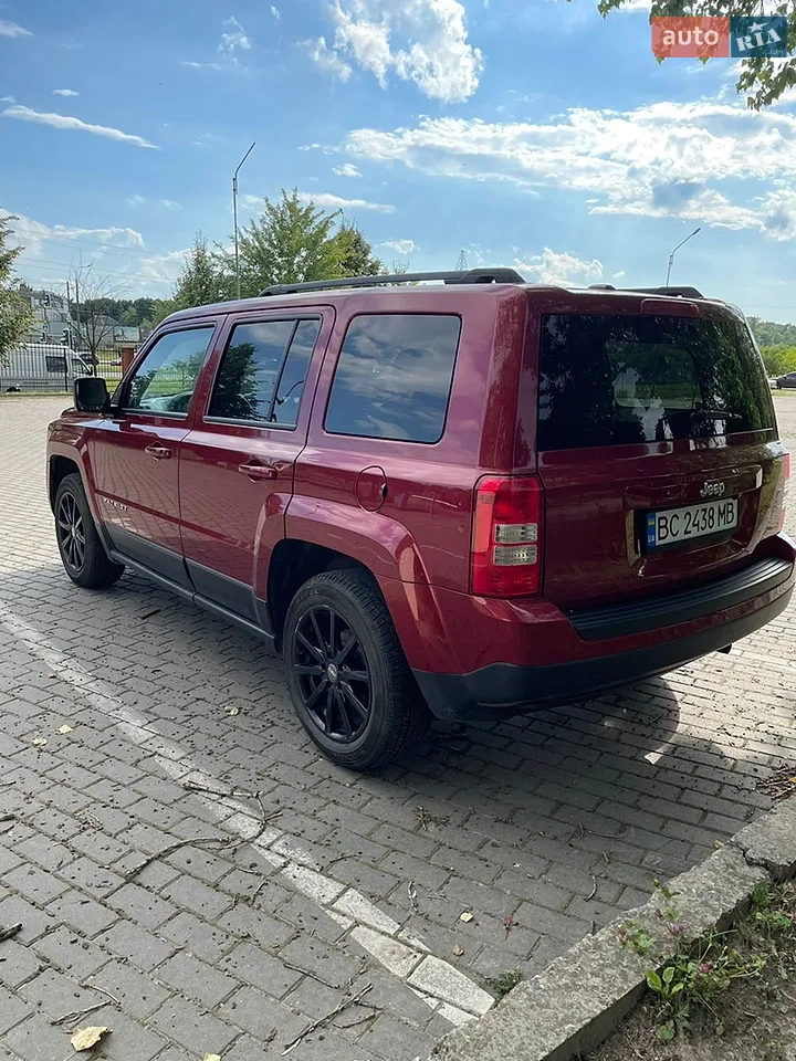 2015 Jeep Liberty (Patriot) - мініатюра 7