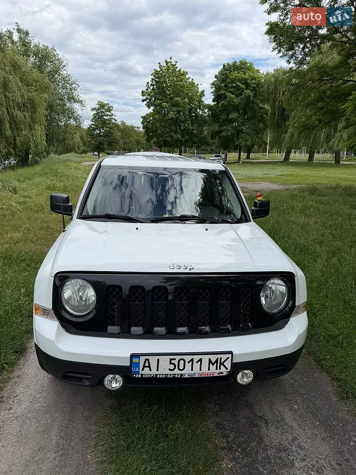 2016 Jeep Liberty (Patriot) - мініатюра 8