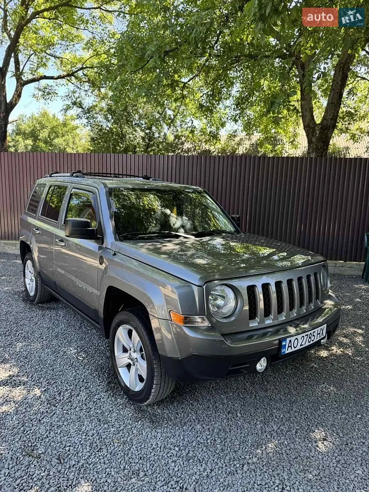 2010 Jeep Liberty (Patriot) - мініатюра 14