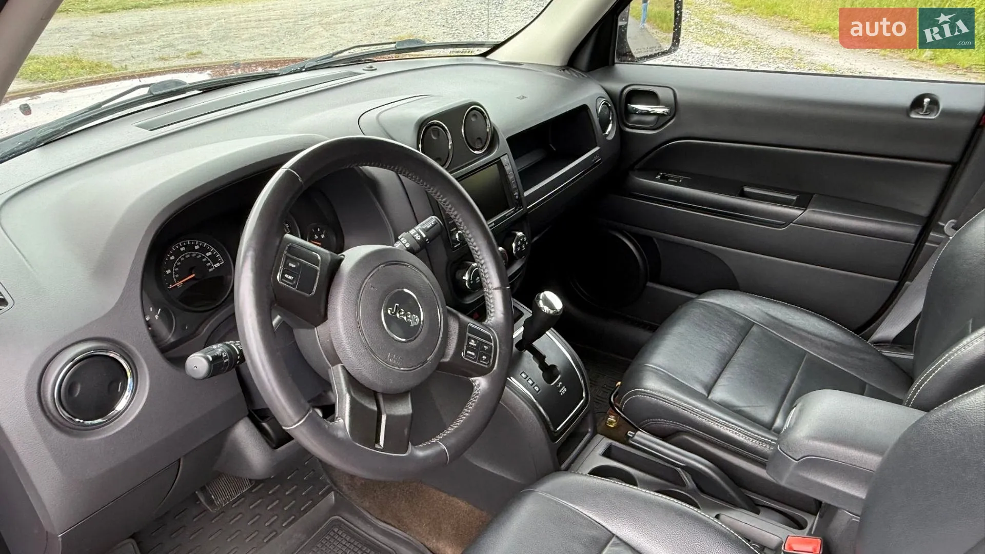 2016 Jeep Liberty (Patriot) - мініатюра 8